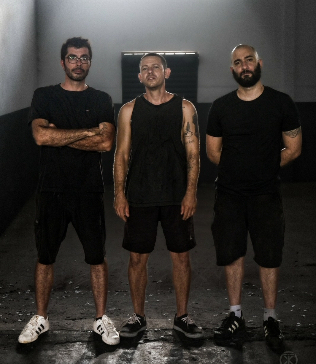 NUAS - foto de lançamento no card 6